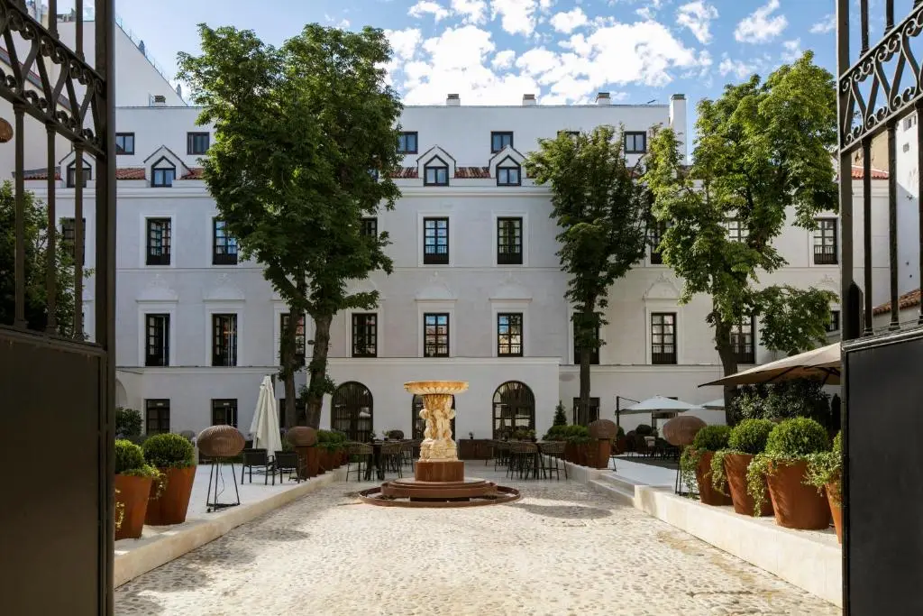 Palacio de los Duques Gran Meliá - The Leading Hotels of the World - Hotell Kalamata