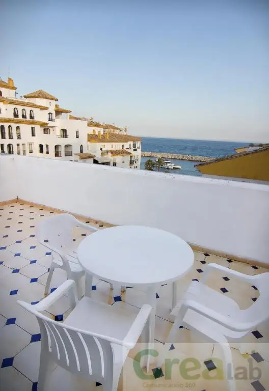 Park Plaza Suites Apartamentos - Hotell Kalamata