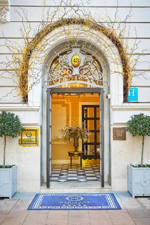 Relais & Châteaux Heritage Hotel - Hotell Kalamata
